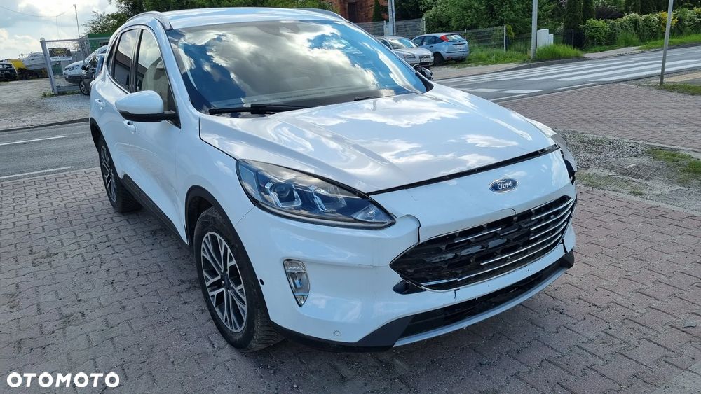 Ford Kuga - 12