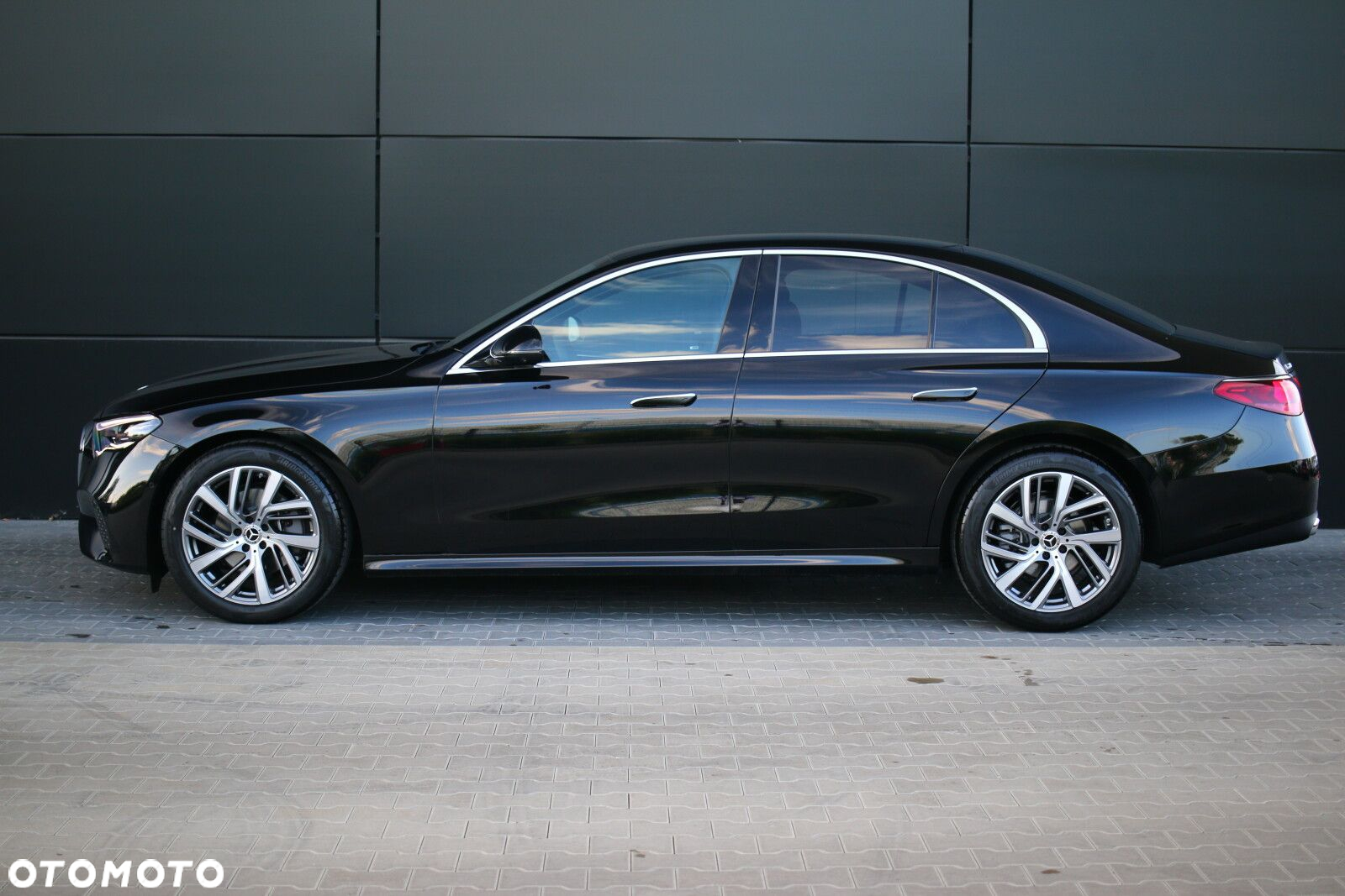 Mercedes-Benz Klasa E - 9