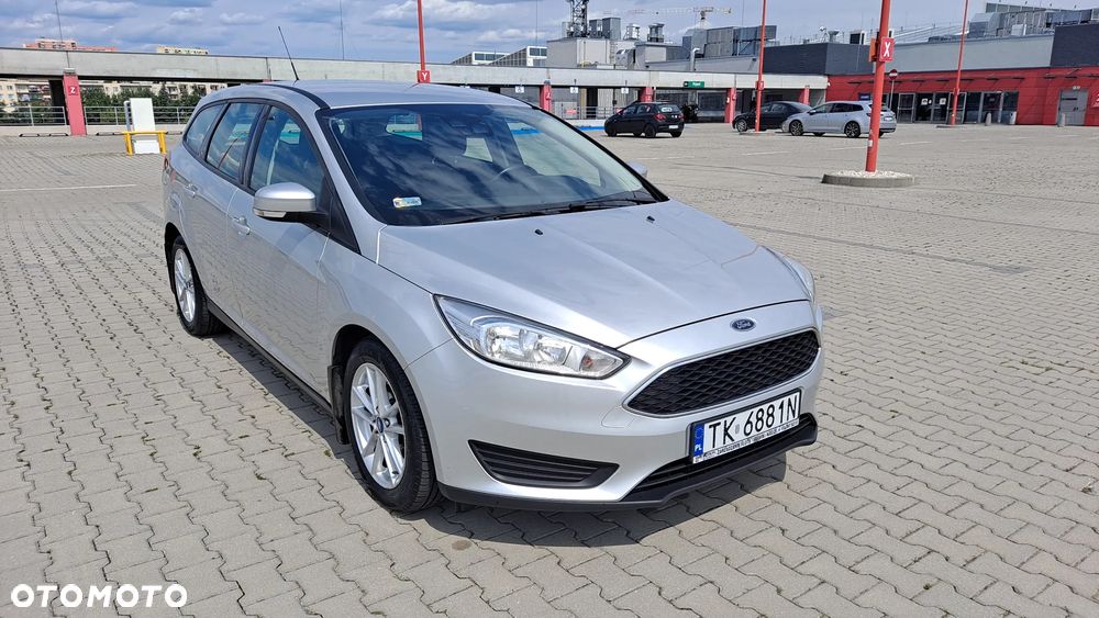 Ford Focus 1.5 TDCi Trend - 6