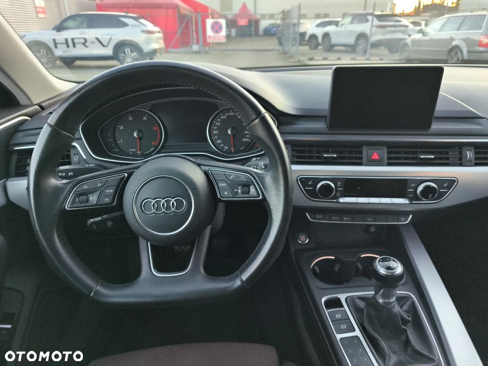 Audi A4 Avant 2.0 TDI Sport - 11