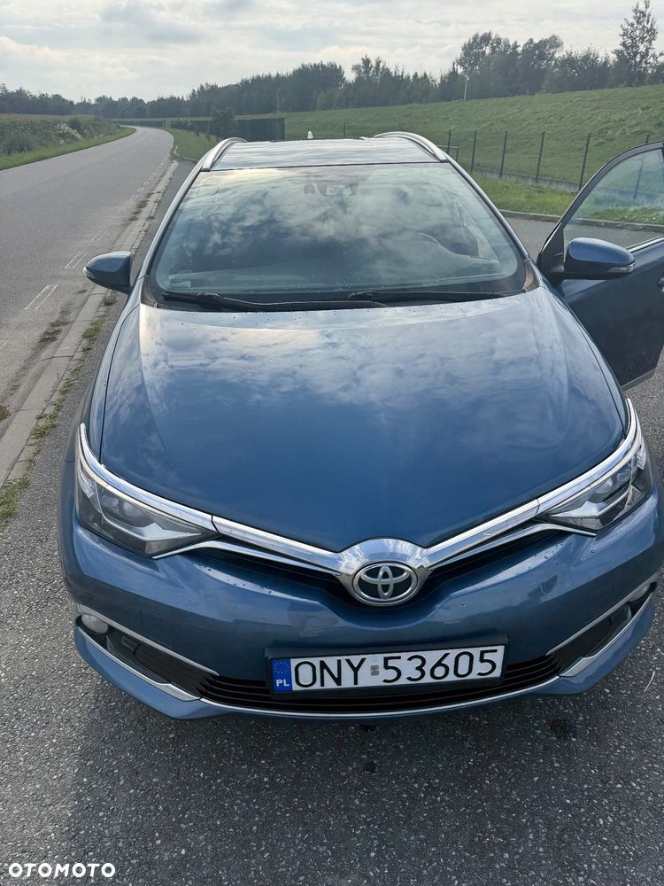 Toyota Auris - 1