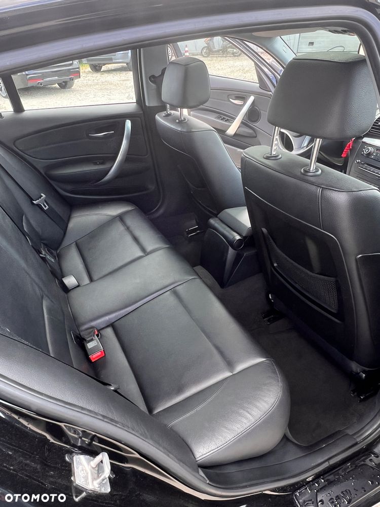 BMW Seria 1 120d - 14