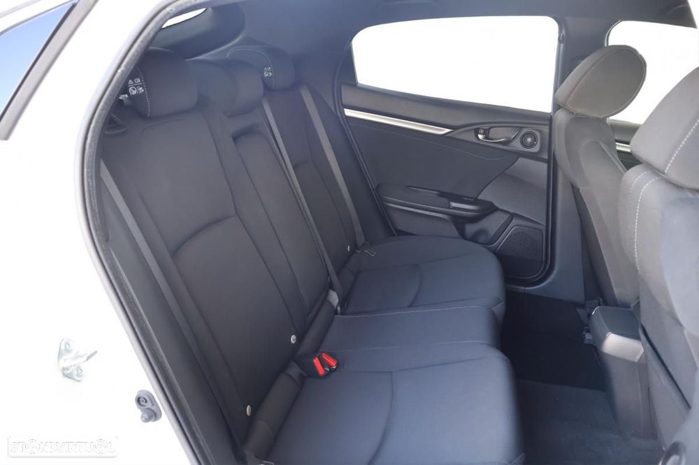 Honda Civic 1.0 i-VTEC Elegance CVT Navi - 13