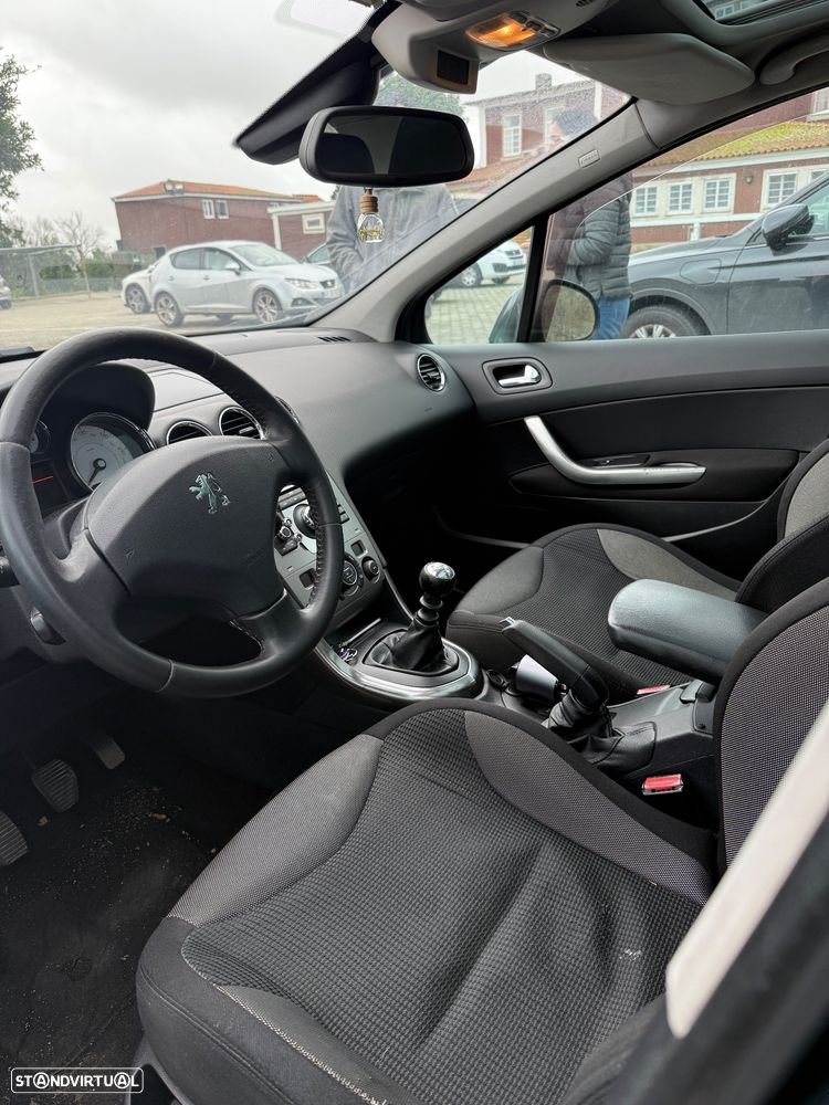 Peugeot 308 1.6 HDi Executive - 6