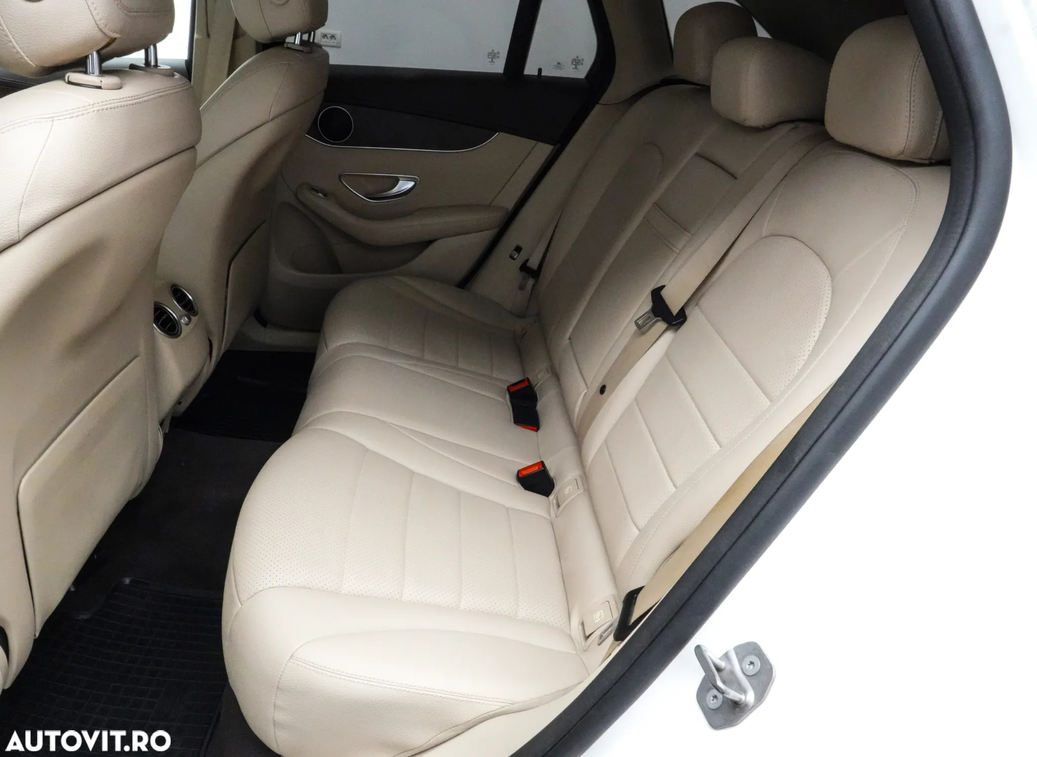 Mercedes-Benz GLC 220 d 4MATIC - 15