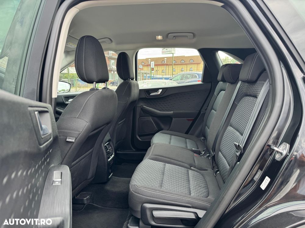 Ford Kuga 1.5 EcoBoost 2x4 Cool & Connect - 8