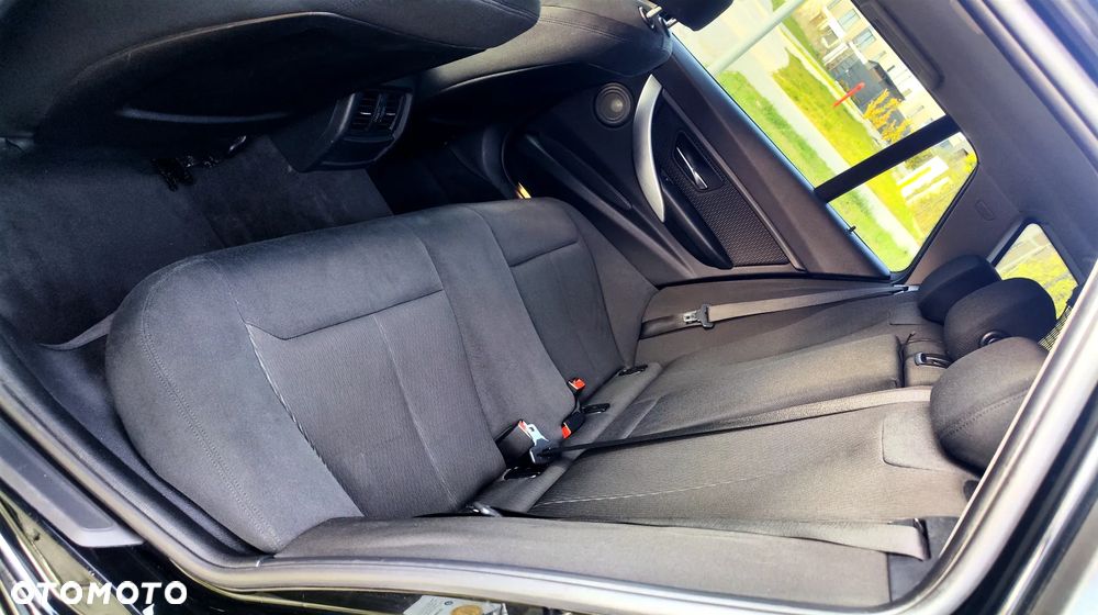 BMW Seria 3 320d - 7