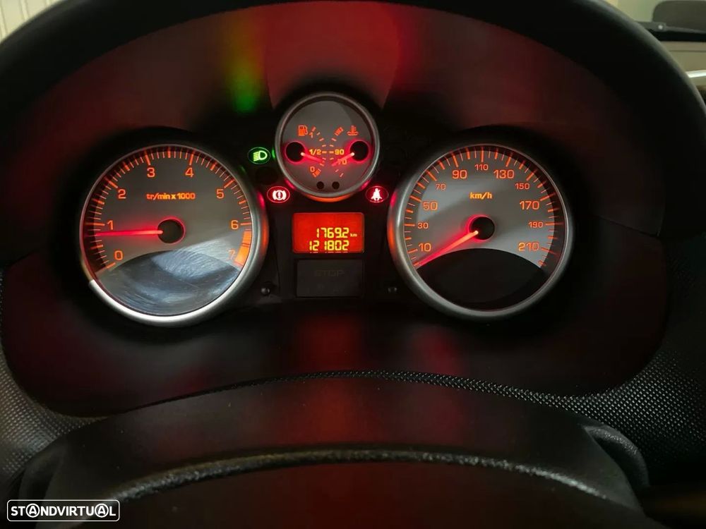Peugeot 206+ 1.1 Urban - 10
