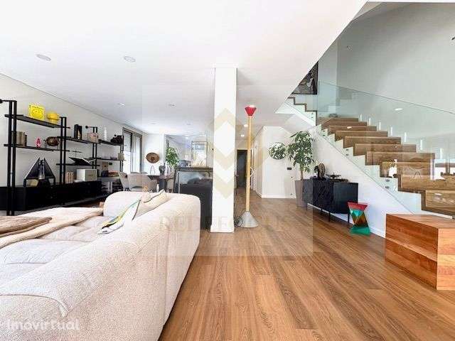 Moradia T4 de Luxo com Piscina e Jardim em Esmoriz - Grande imagem: 4/56