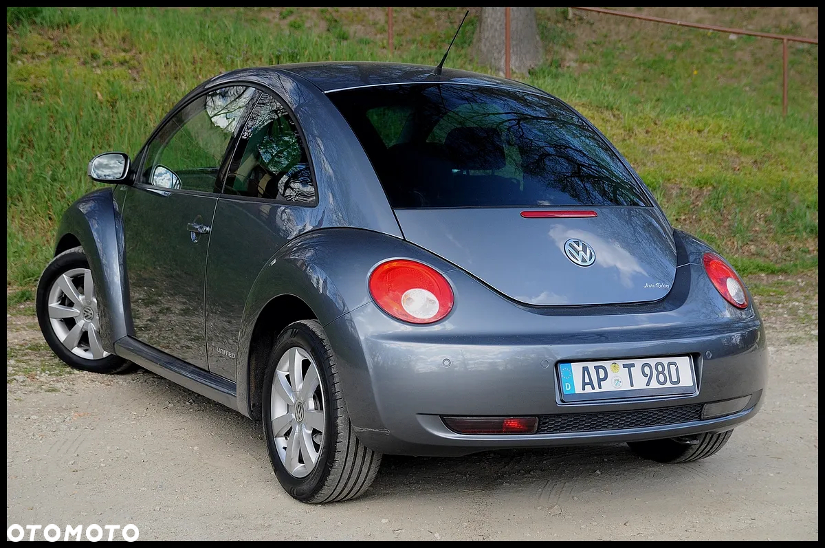 Volkswagen New Beetle 1.6 United - 4