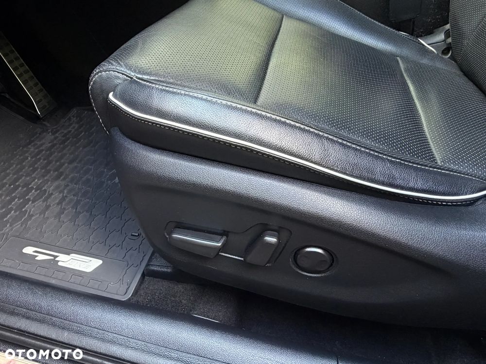 Kia Sportage 2,0 CRDI AWD GT Line - 28