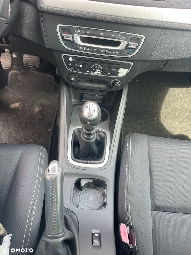Renault Megane TCe 130 Dynamique - 12