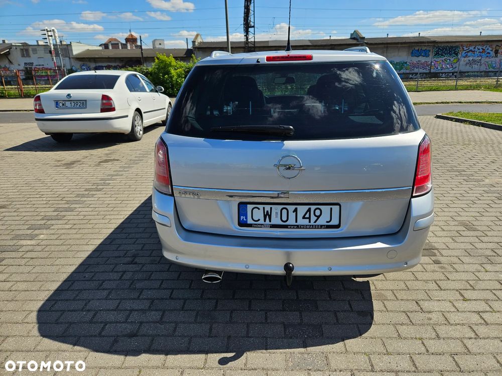 Opel Astra 2.0 Turbo Cosmo - 7