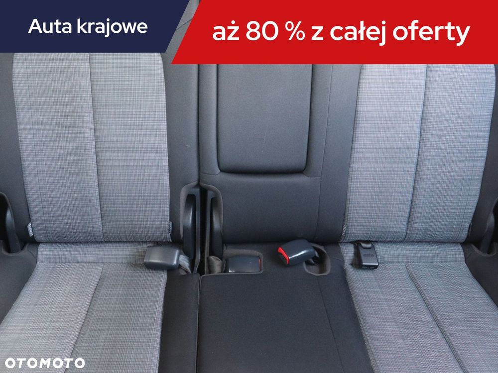 Kia Venga - 12