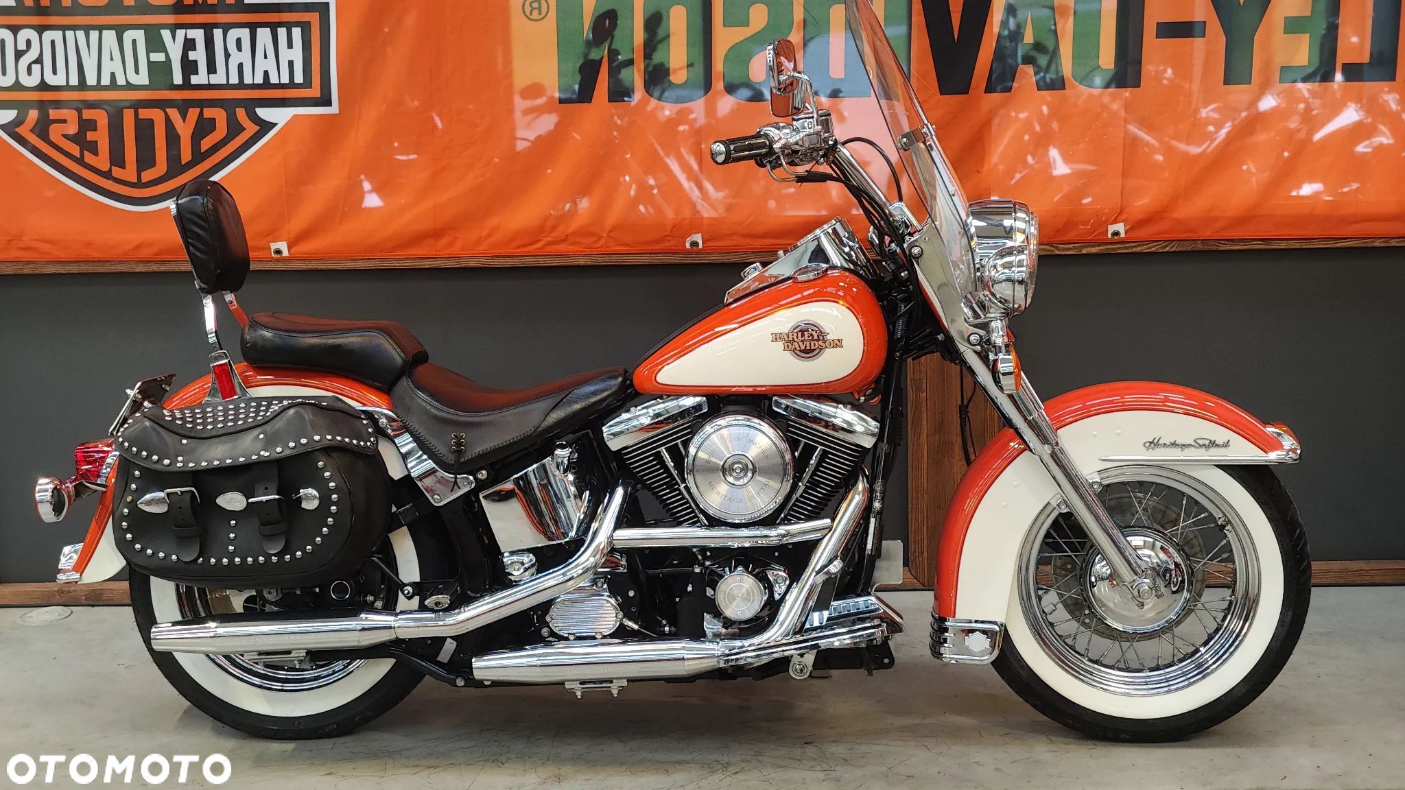 Harley-Davidson Softail Heritage Classic - 1