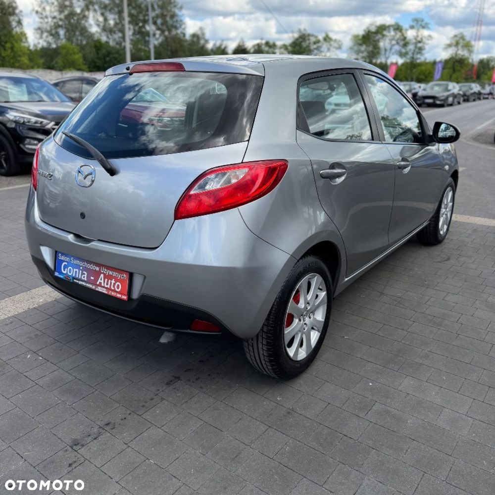 Mazda 2 - 11