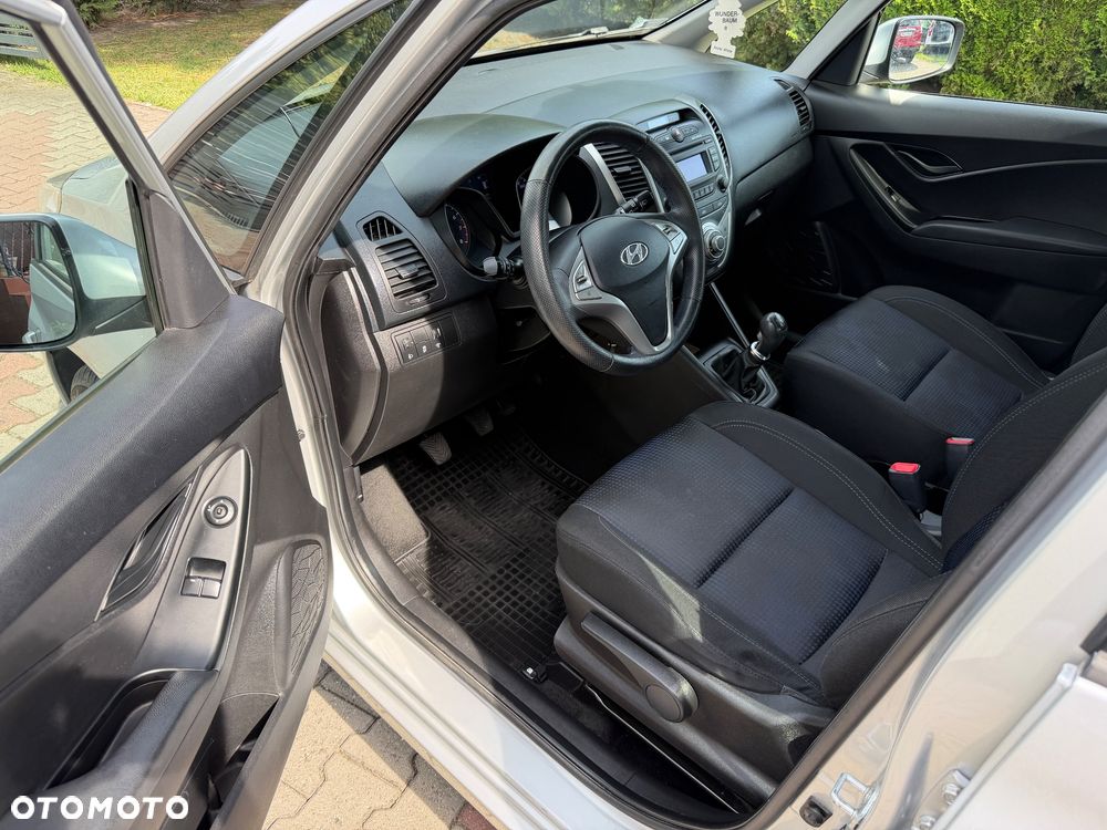 Hyundai ix20 1.4 Comfort - 19