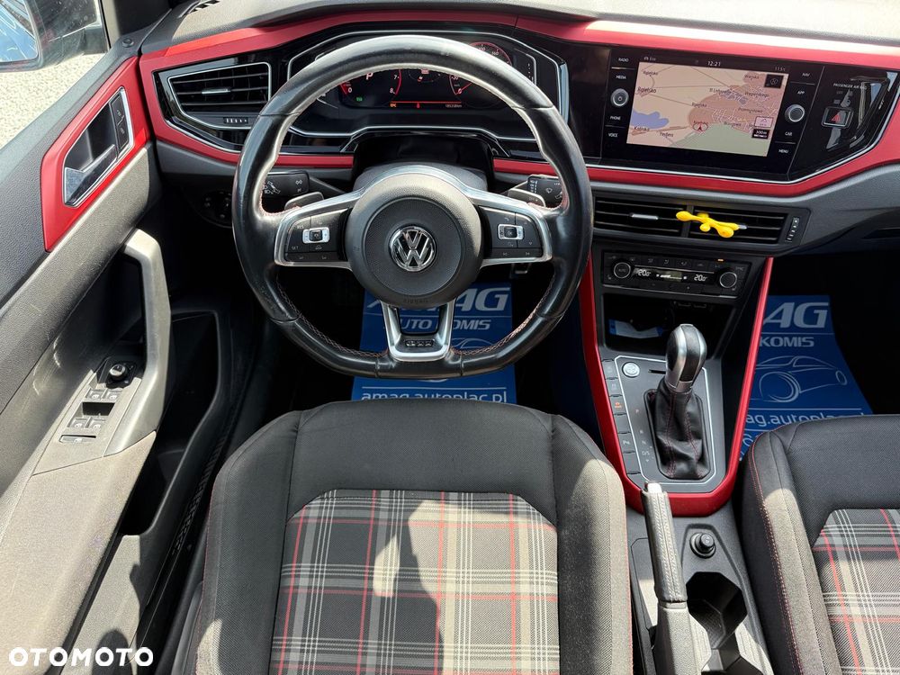 Volkswagen Polo 2.0 TSI DSG GTI - 23