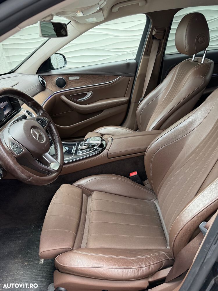 Mercedes-Benz E - 10