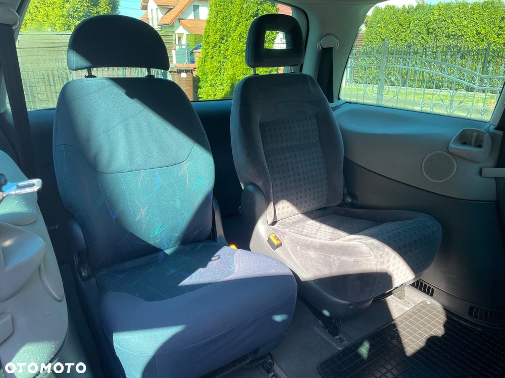 Volkswagen Sharan 2.0 TDI Trendline - 26