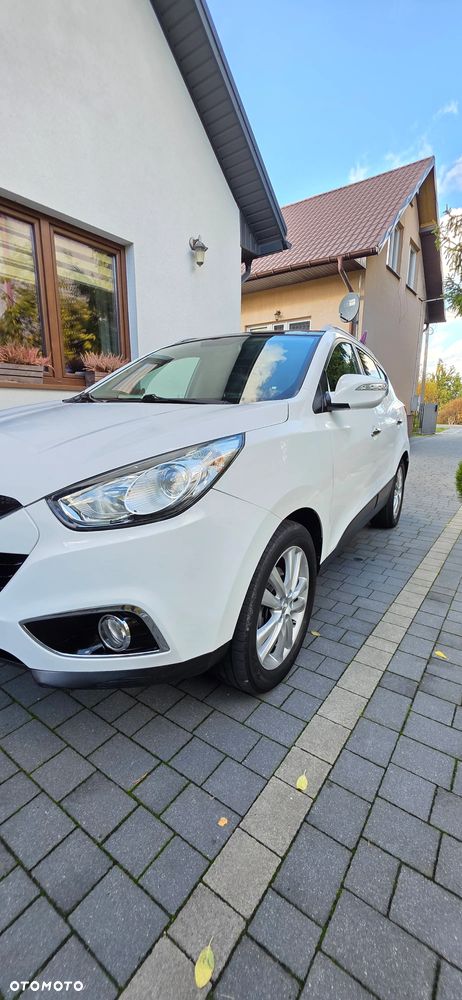 Hyundai ix35 1.7 CRDi 2WD blue Finale Gold - 2