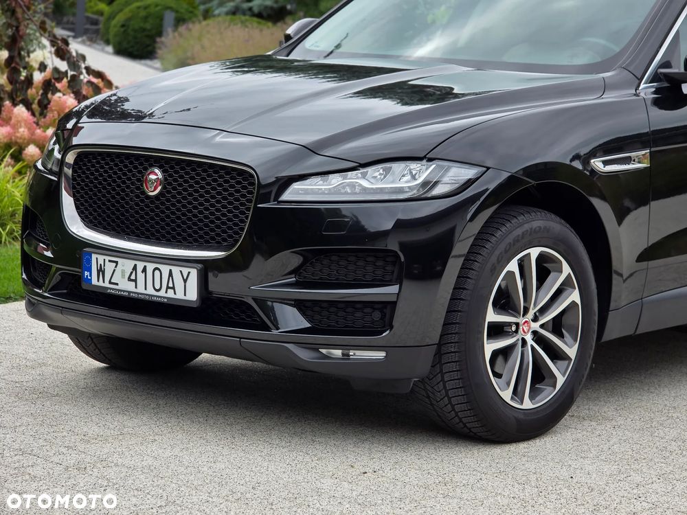 Jaguar F-Pace P250 AWD R-Dynamic Black - 10
