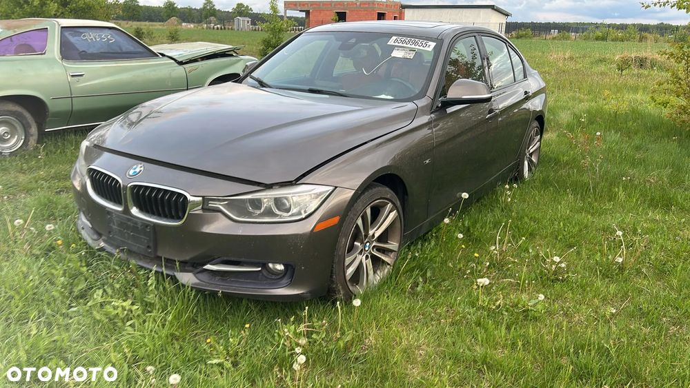 BMW Seria 3 328i xDrive Sport Line - 4