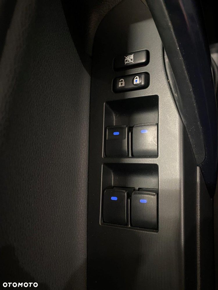 Toyota Auris Hybrid 135 Prestige - 8