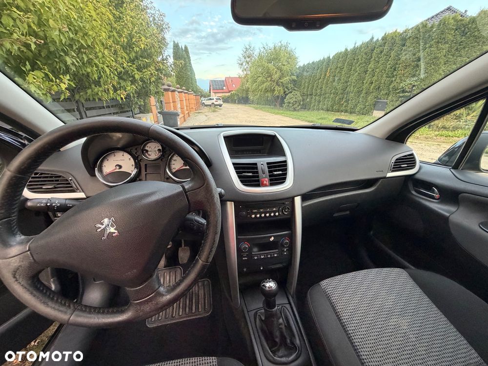 Peugeot 207 1.6 - 7