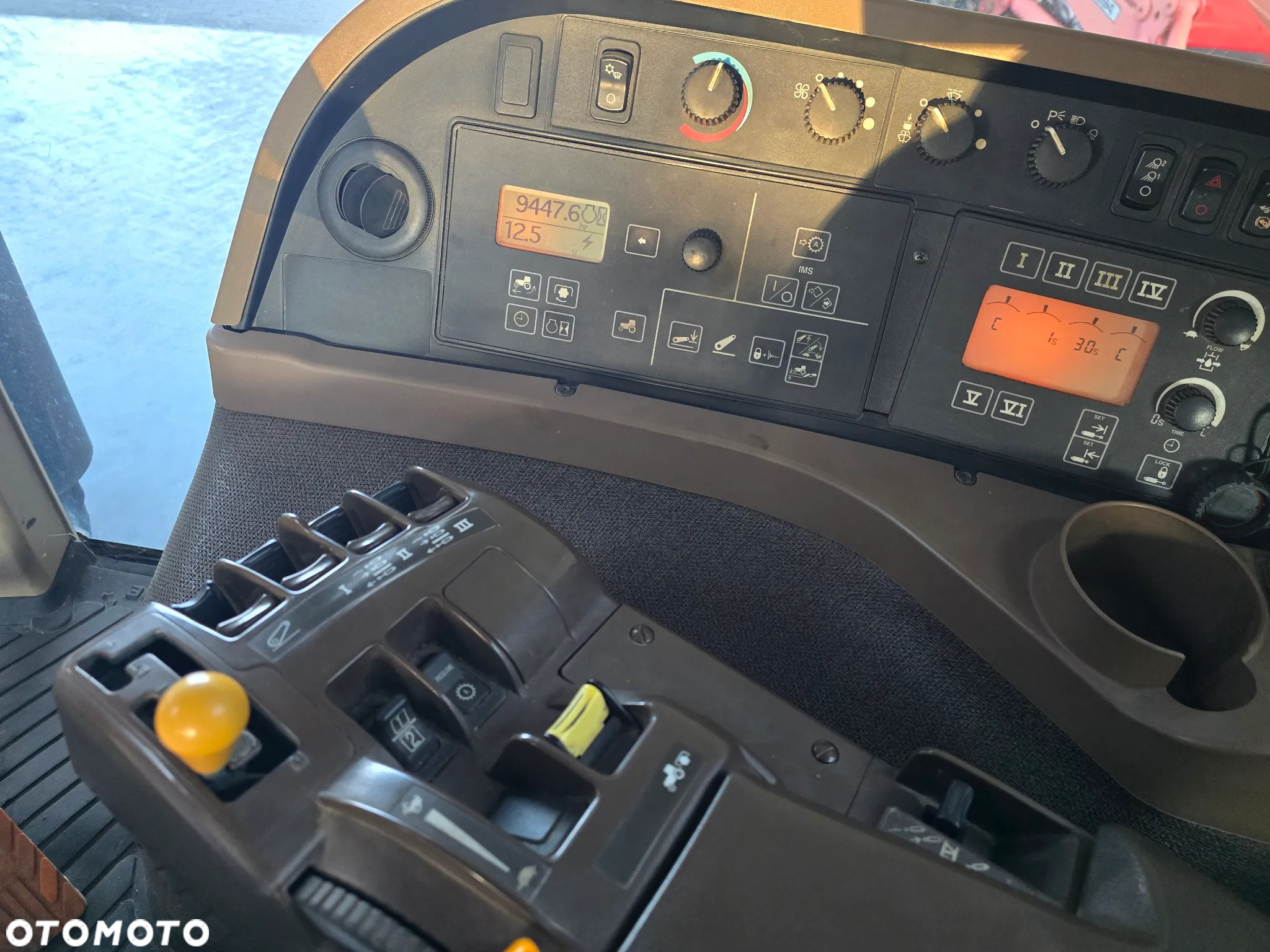 John Deere 8230 - 9