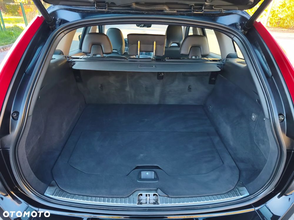 Volvo XC 60 D4 AWD Geartronic Momentum - 17