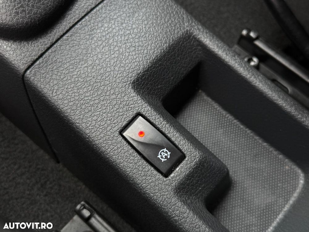 Dacia Sandero - 11