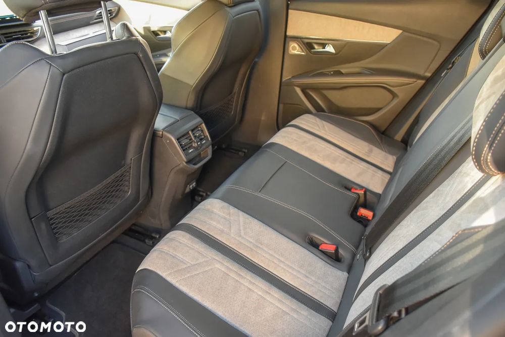 Peugeot 3008 1.6 PureTech HYbrid4 GT S&S EAT8 - 33