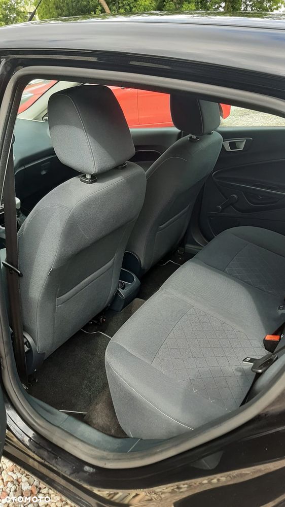 Ford Fiesta 1.25 Celebration - 17