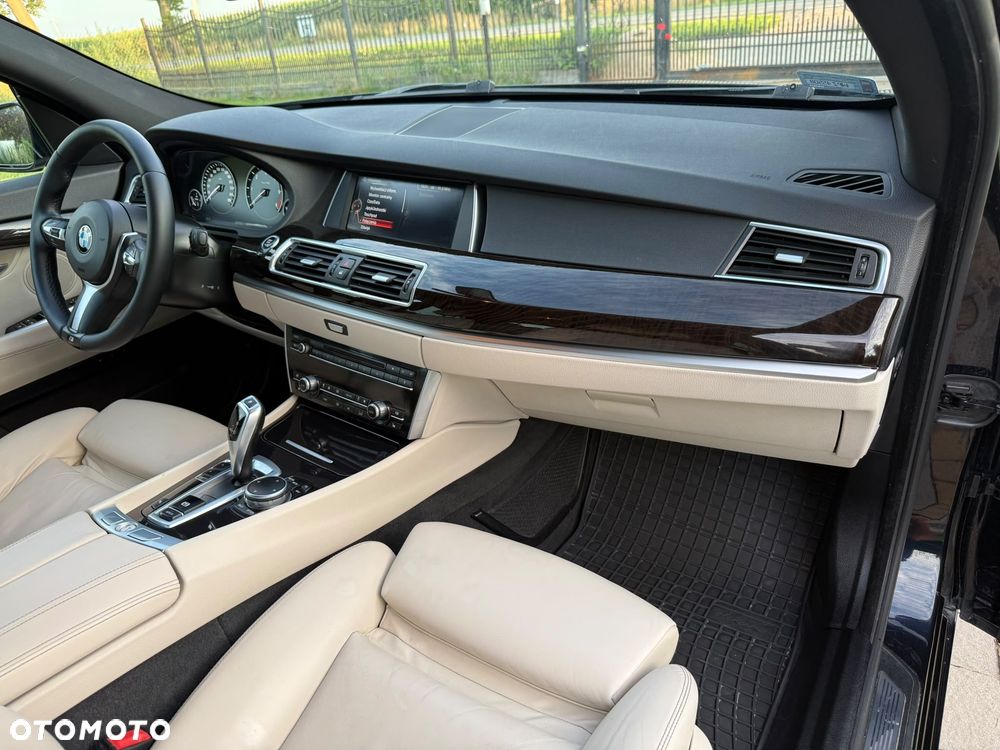 BMW Seria 5 520d xDrive Luxury Line - 12