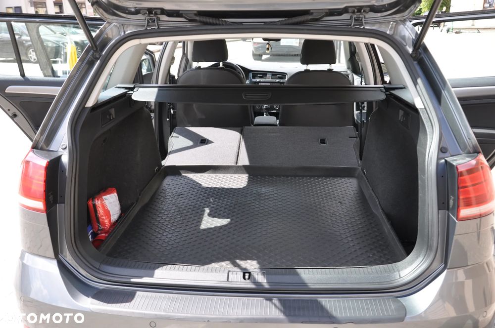 Volkswagen Golf 1.6 TDI BMT Comfortline - 11