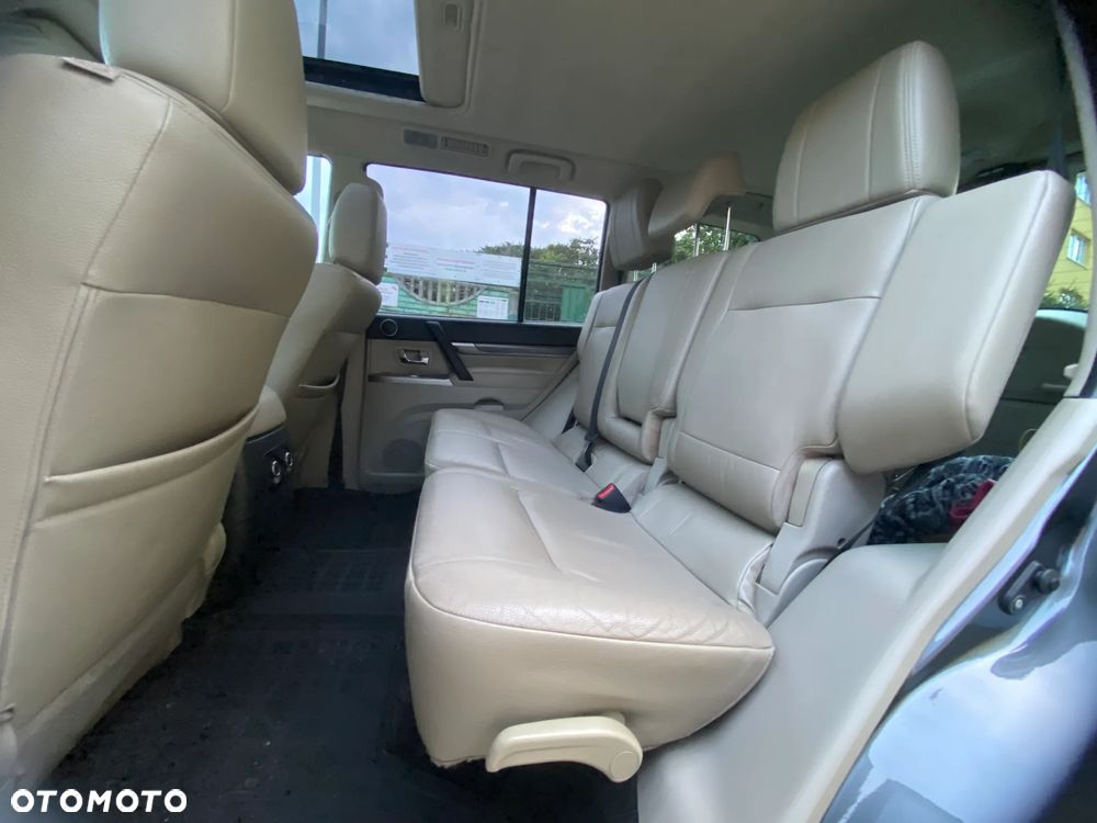 Mitsubishi Pajero 3.2 DID Instyle - 34