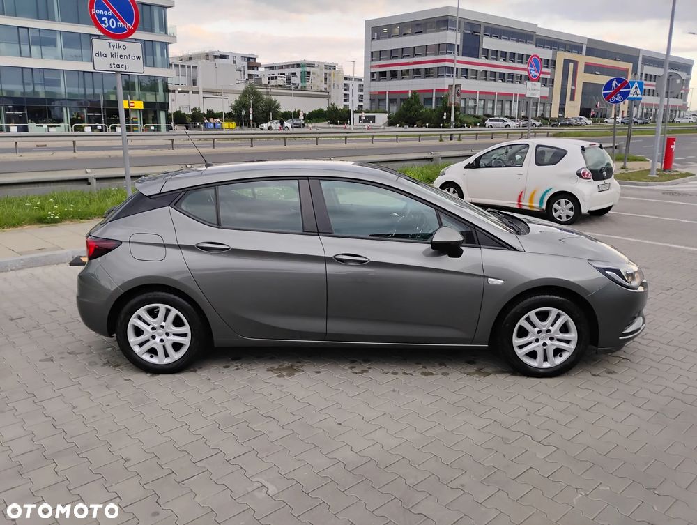 Opel Astra 1.4 T Dynamic S&S - 24