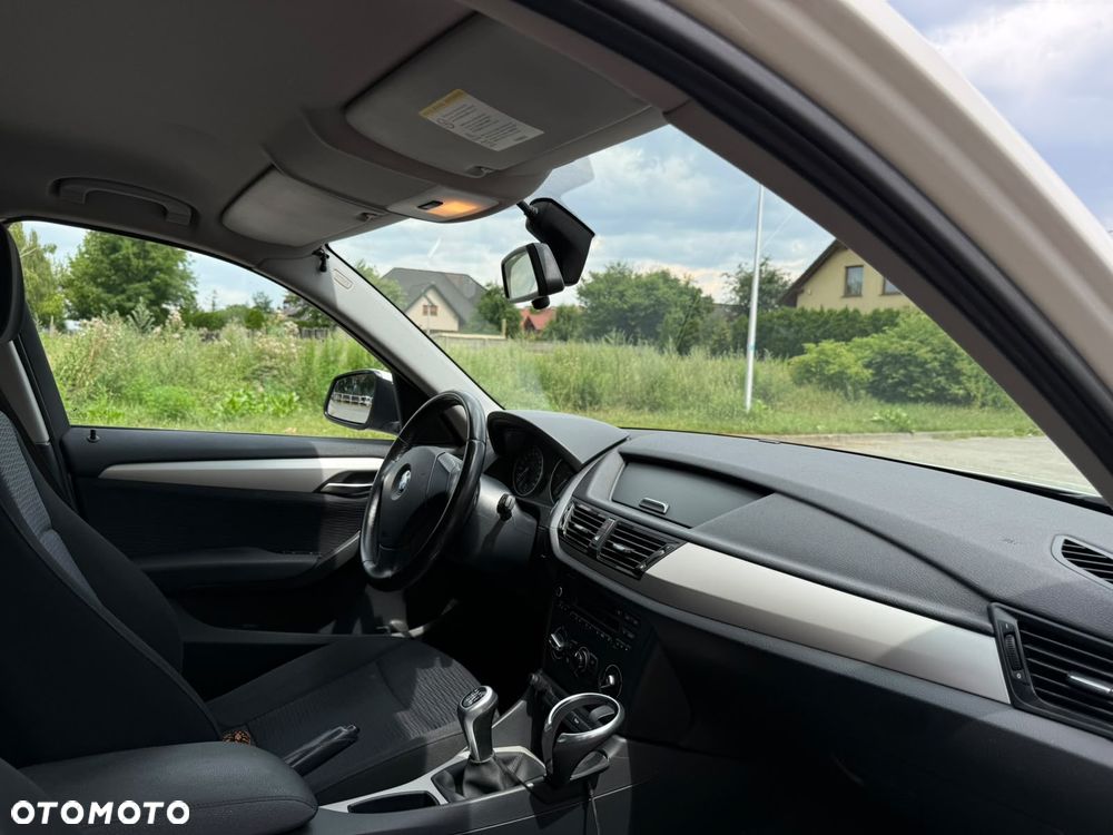 BMW X1 sDrive16d - 17
