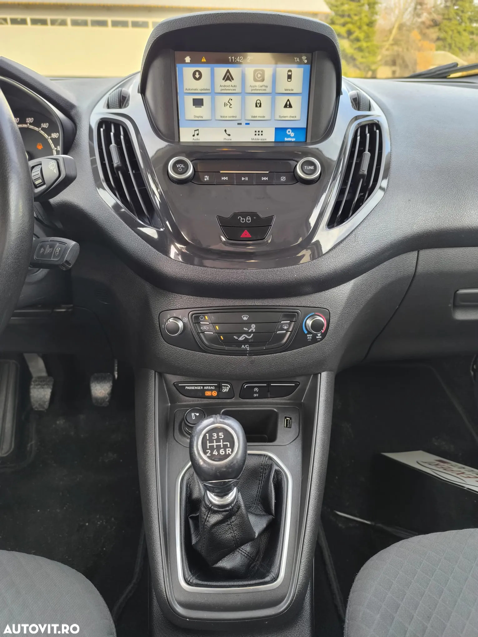 Ford Tourneo Courier 1.5 TDCi Titanium - 13