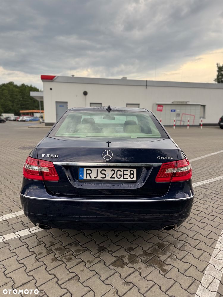 Mercedes-Benz Klasa E 350 4-Matic BlueEff Elegance - 2