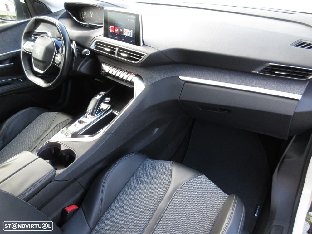 Peugeot 5008 BlueHDI 120 EAT6 Allure - 31