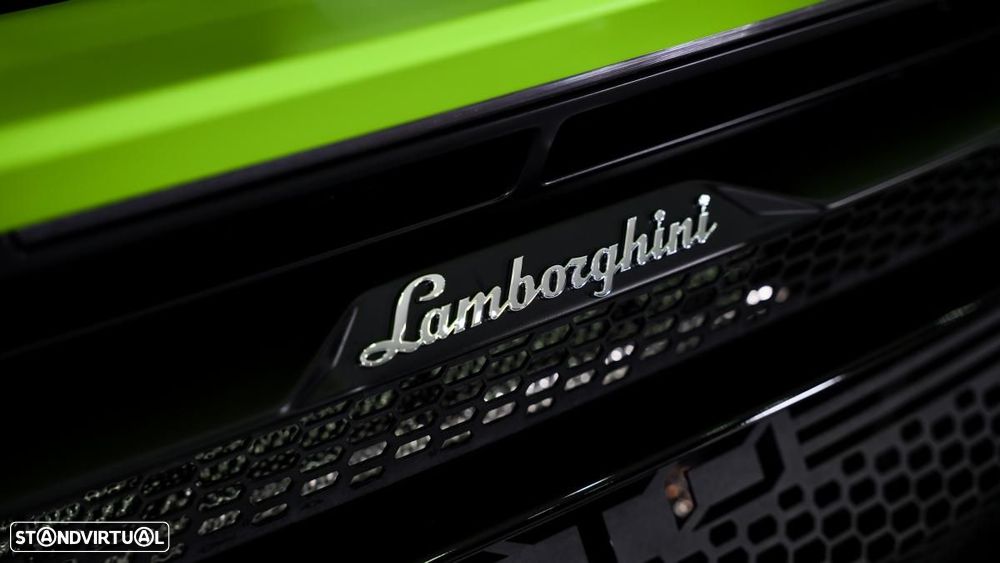 Lamborghini Huracán STO - 19