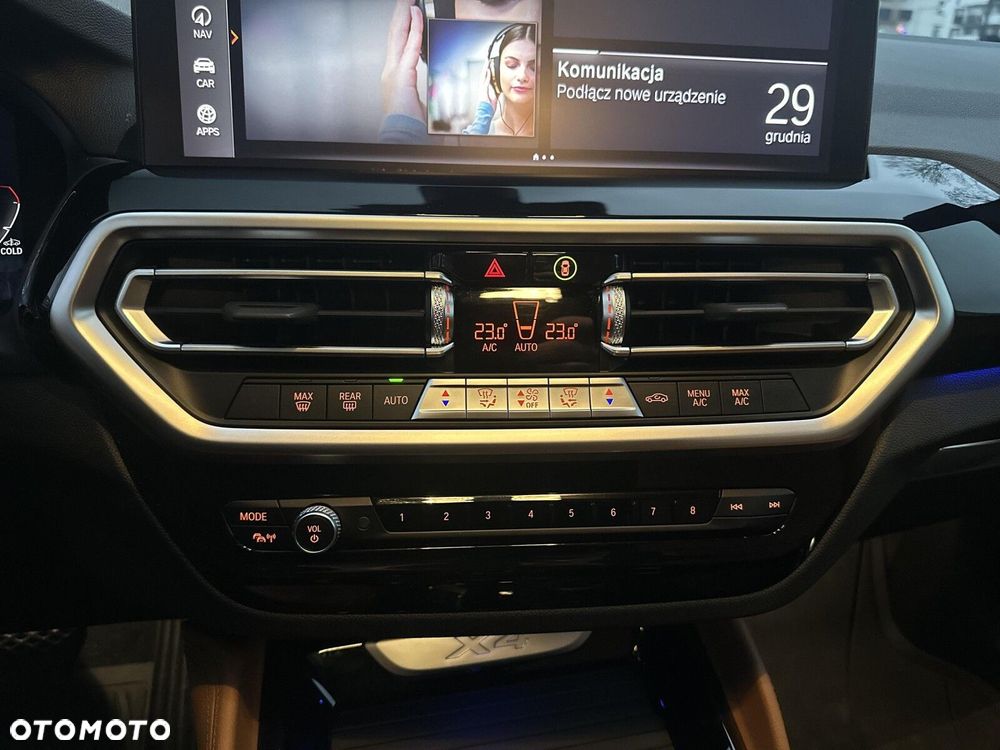 BMW X4 xDrive20d sport - 24