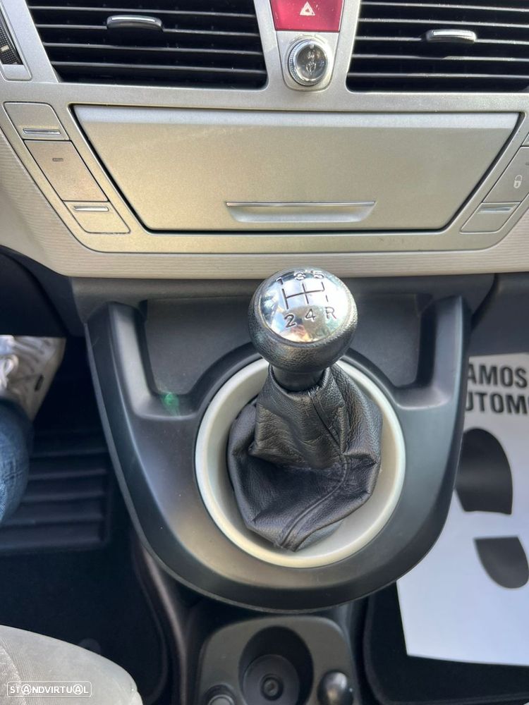 Citroën C4 Grand Picasso - 28