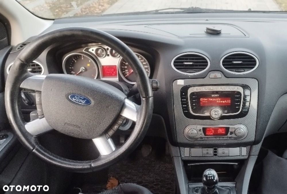 Ford Focus - 8
