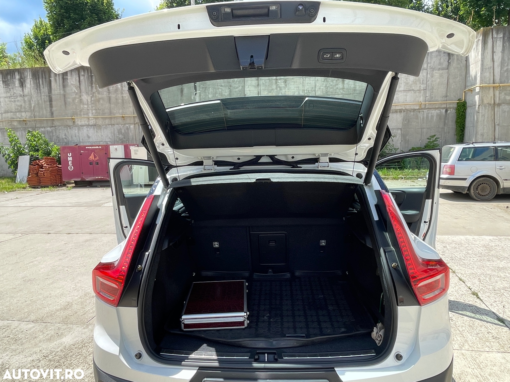 Volvo XC 40 D3 R-Design - 17