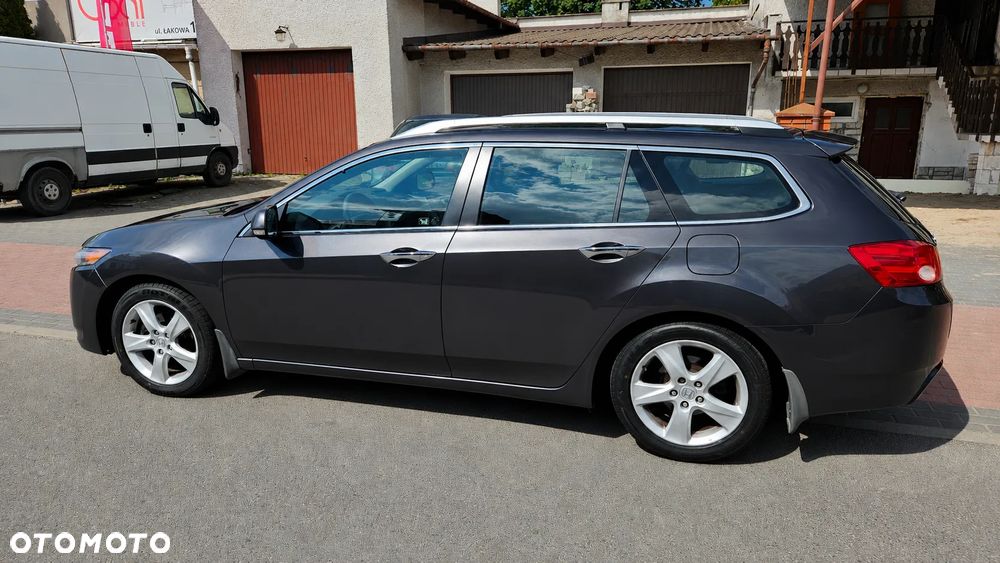 Honda Accord 2.2d Elegance - 10
