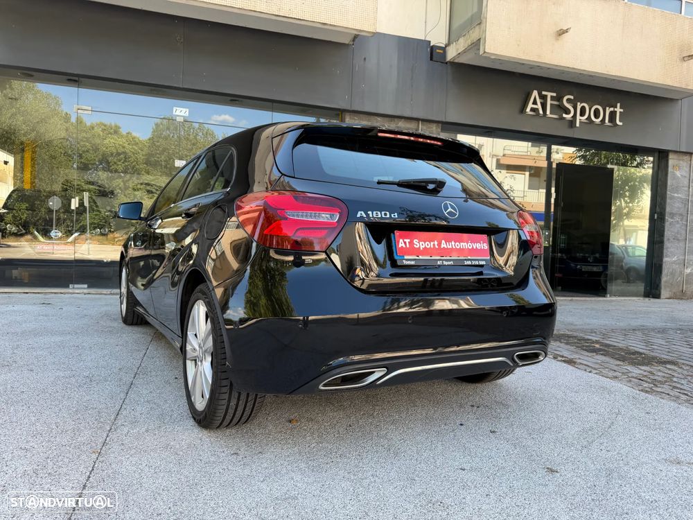 Mercedes-Benz A 180 d Fleet Pack Urban - 15