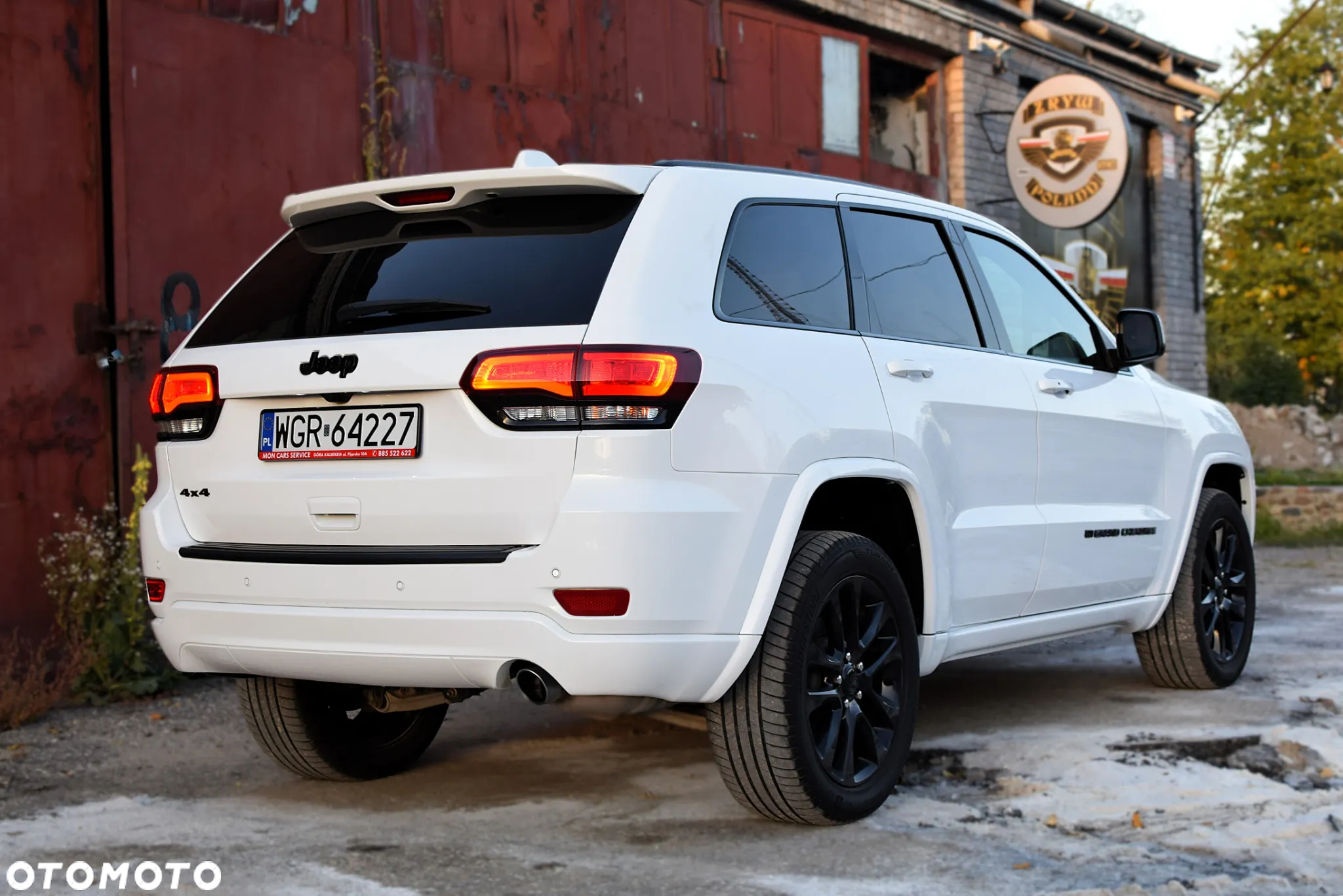 Jeep Grand Cherokee - 8